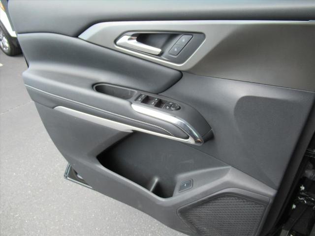 2025 Chevrolet Traverse Vehicle Photo in LEESBURG, FL 34788-4022