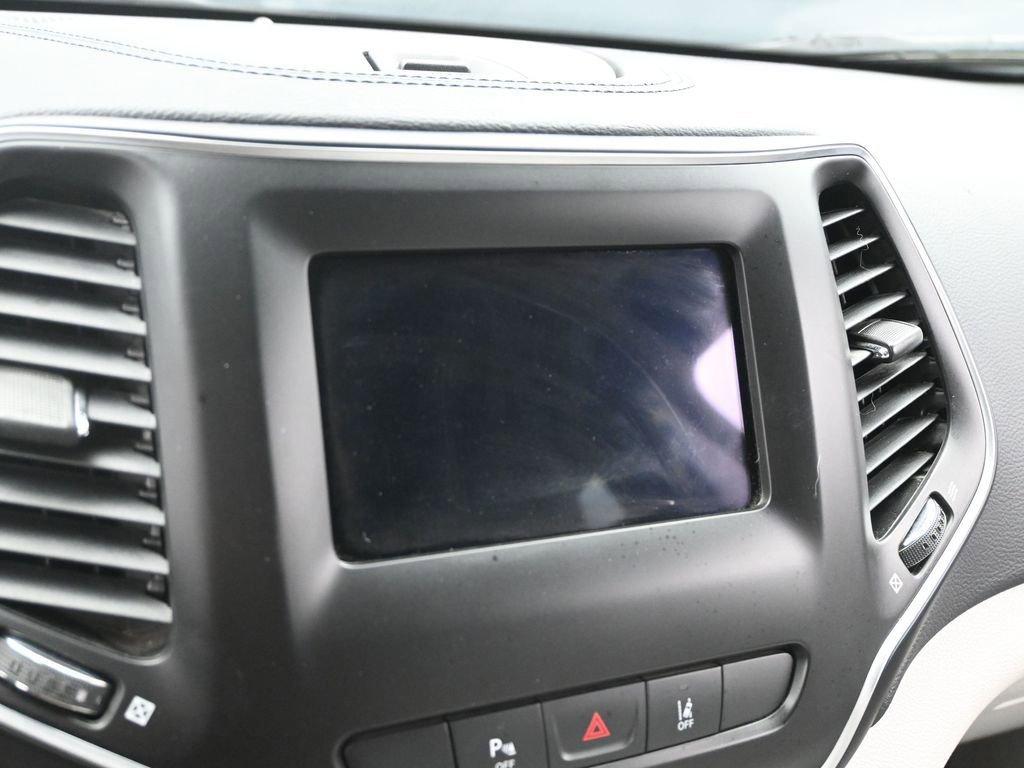 2021 Jeep Cherokee Vehicle Photo in Cedar Rapids, IA 52402