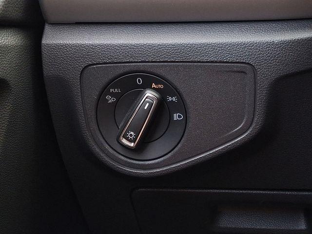 2021 Volkswagen Atlas Vehicle Photo in DANBURY, CT 06810-5034