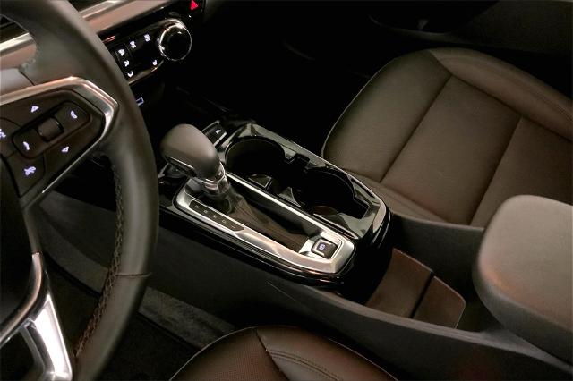 2025 Chevrolet Trax Vehicle Photo in Lees Summit, MO 64086