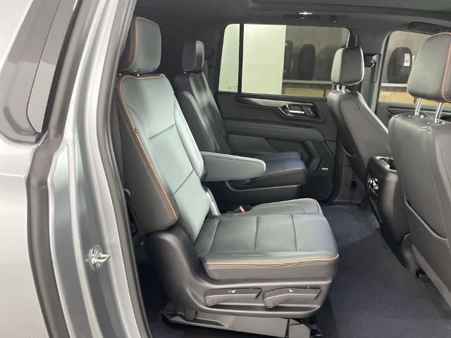 2025 GMC Yukon XL Vehicle Photo in GILBERT, AZ 85297-0402