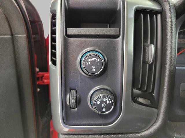2018 Chevrolet Silverado 1500 Vehicle Photo in NEENAH, WI 54956-2243