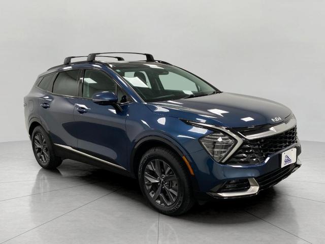 2023 Kia Sportage Hybrid Vehicle Photo in Neenah, WI 54956