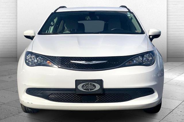 2021 Chrysler Voyager Vehicle Photo in KANSAS CITY, MO 64114-4502