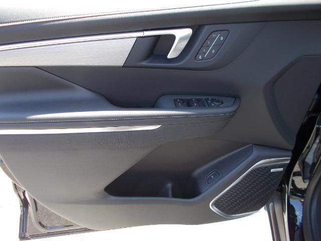 2026 Buick Enclave Vehicle Photo in LOWELL, MA 01852-4336