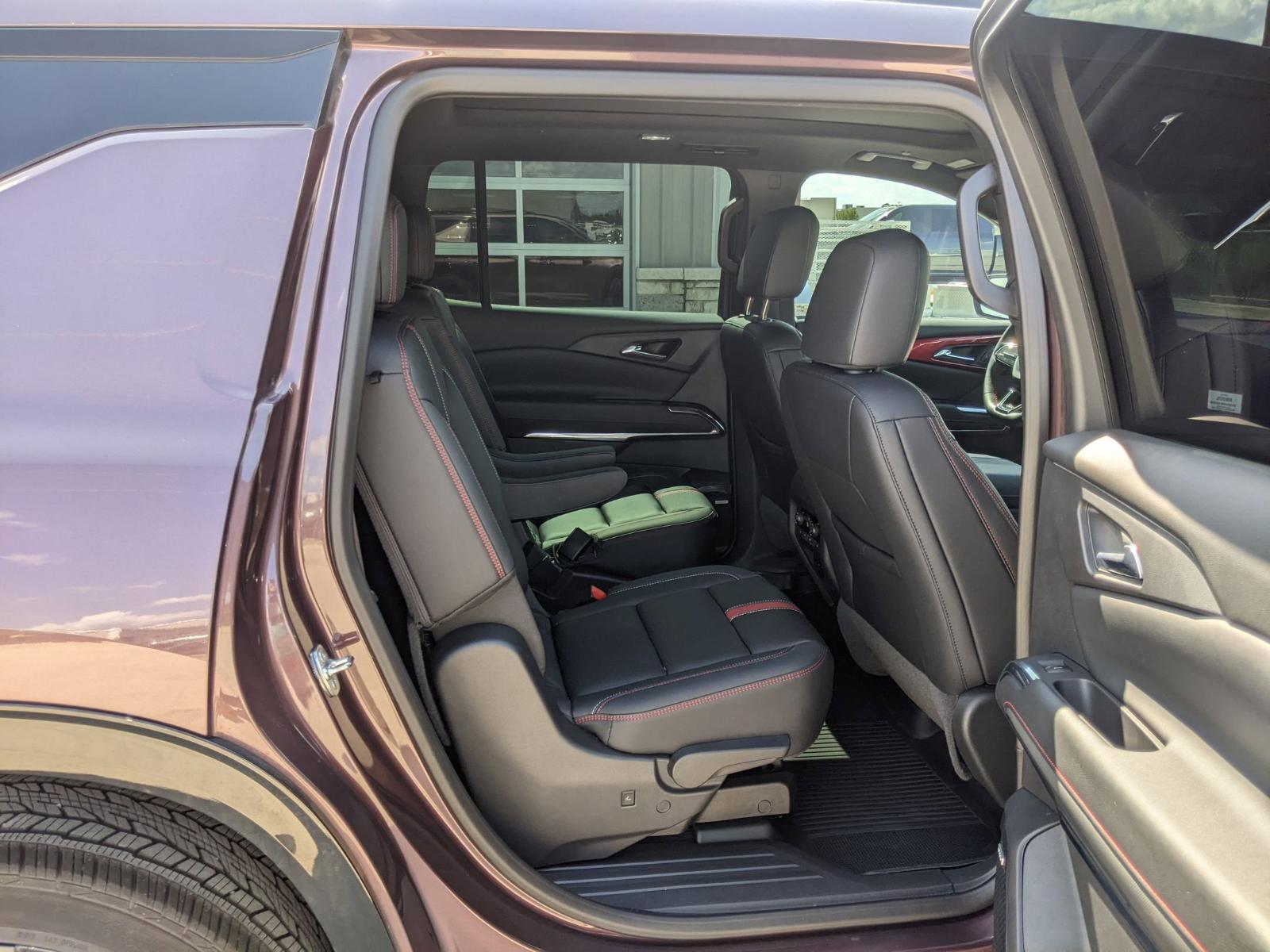 2025 Chevrolet Traverse Vehicle Photo in Seguin, TX 78155