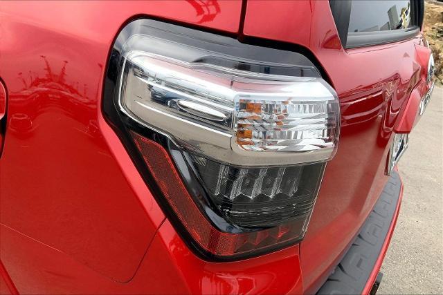 2016 Toyota 4Runner Vehicle Photo in KANSAS CITY, MO 64114-4502