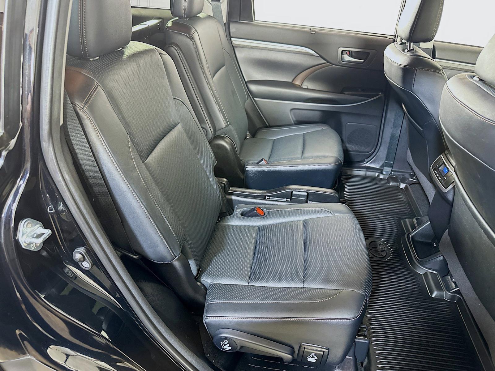 2018 Toyota Highlander Vehicle Photo in Langhorne, PA 19047