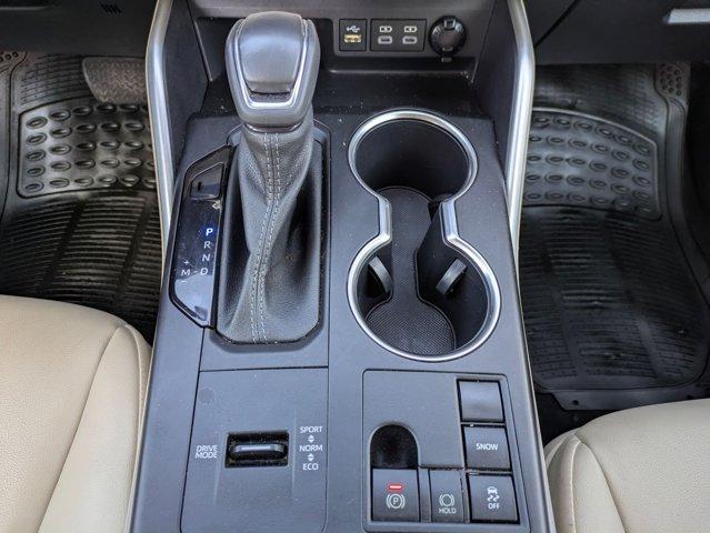 2023 Toyota Highlander Vehicle Photo in San Antonio, TX 78209