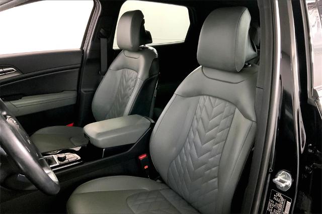 2023 Kia Sportage Vehicle Photo in Lees Summit, MO 64086
