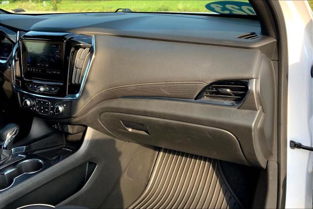 2023 Chevrolet Traverse Vehicle Photo in TOPEKA, KS 66609-0000