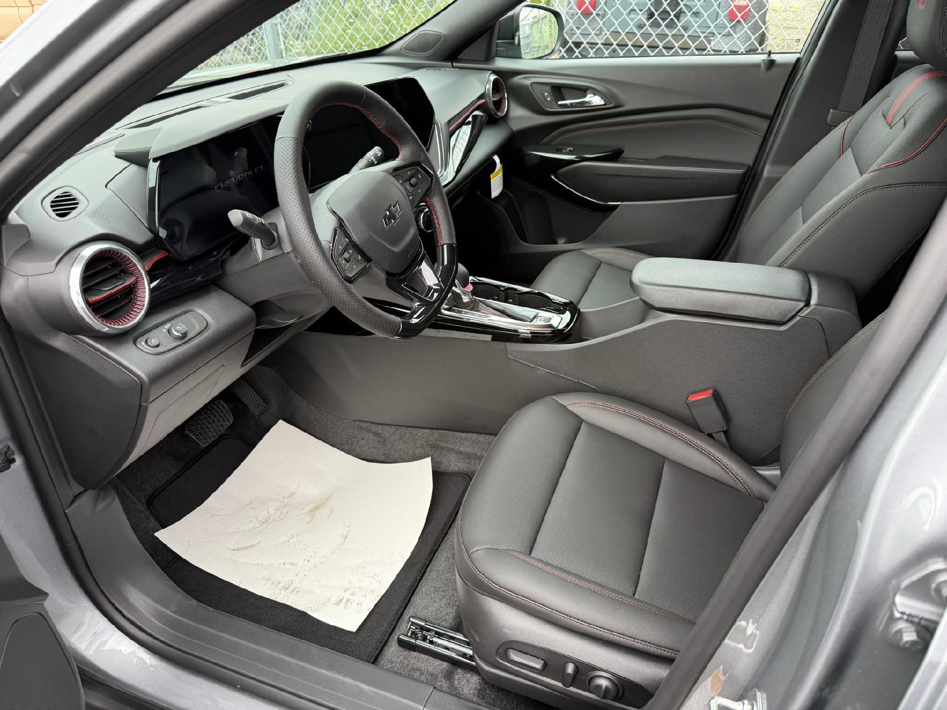 2026 Chevrolet Trax photo 12 of 21