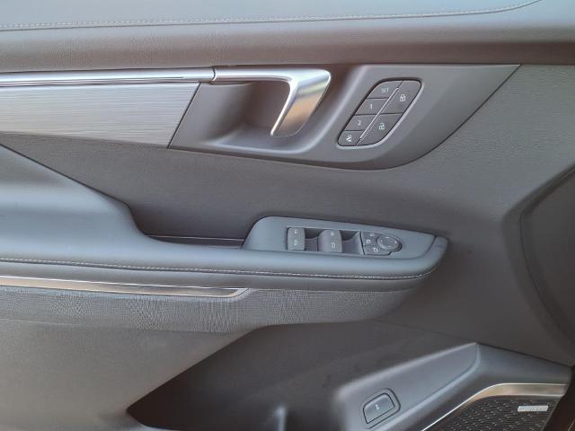 2025 Buick Enclave Vehicle Photo in Denton, TX 76205