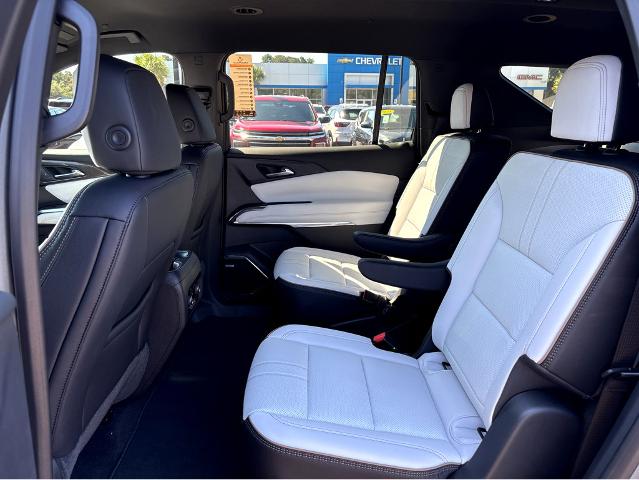 2025 Chevrolet Traverse Vehicle Photo in BEAUFORT, SC 29906-4218