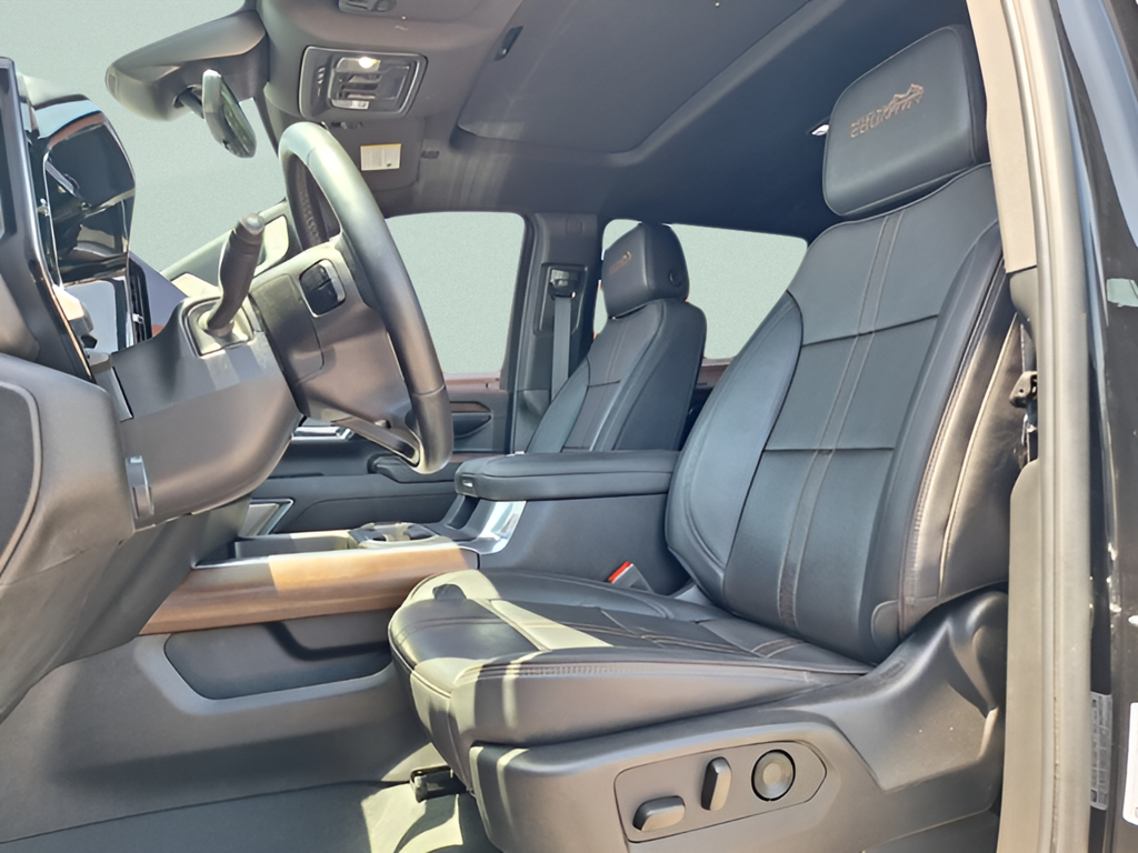 2024 Chevrolet Silverado 2500 HD photo 19 of 30