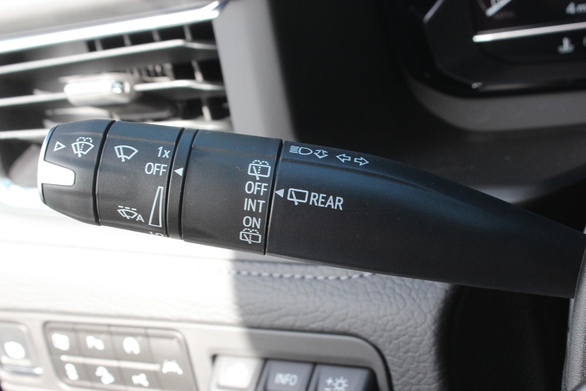 2024 GMC Yukon XL Vehicle Photo in AURORA, CO 80012-4011