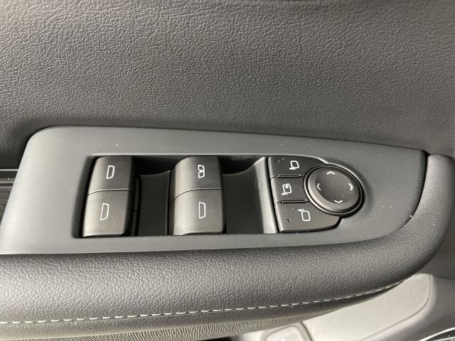 2025 Buick Enclave Vehicle Photo in GILBERT, AZ 85297-0402
