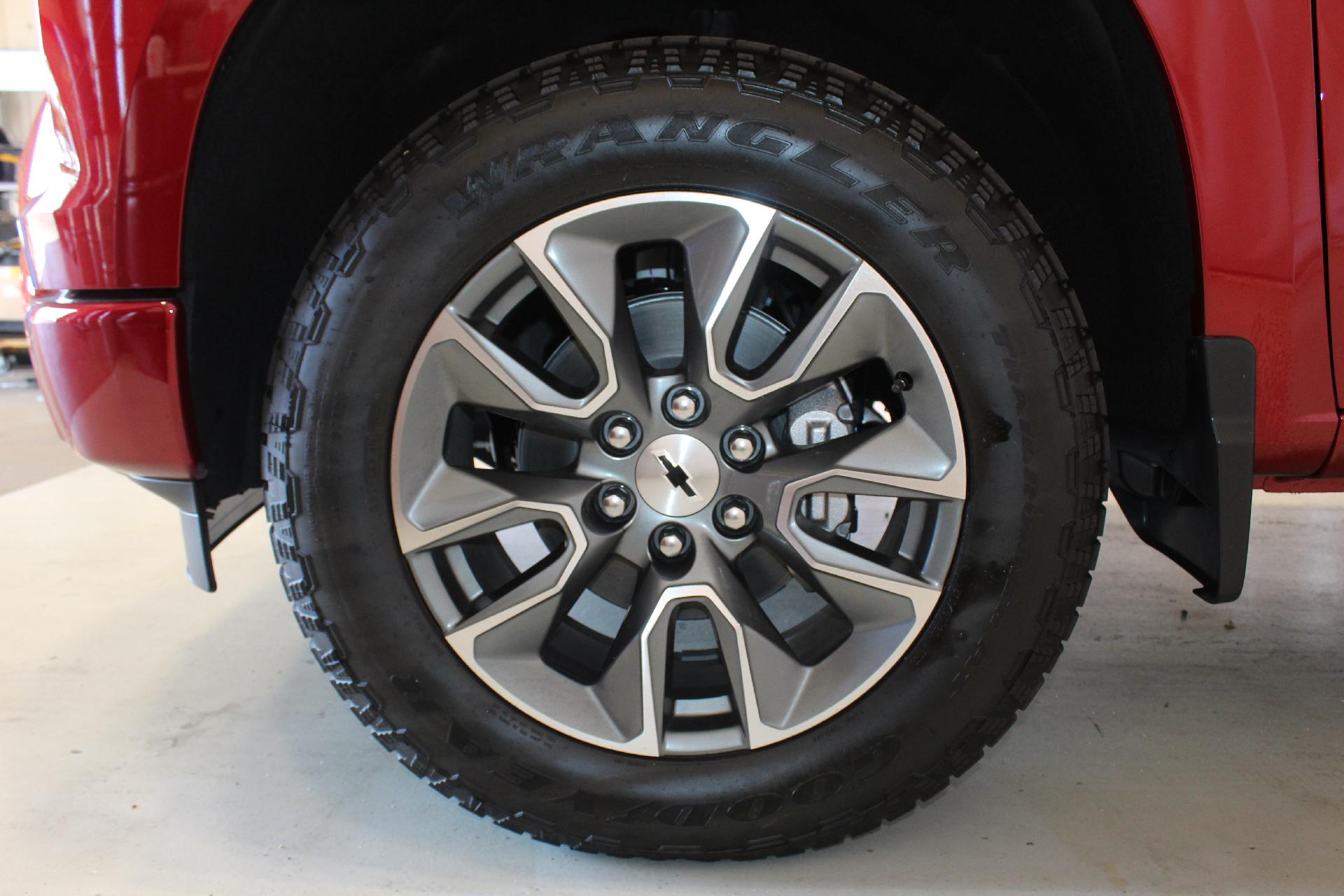 2026 Chevrolet Silverado 1500 Vehicle Photo in NORTHAMPTON, MA 01060-1120