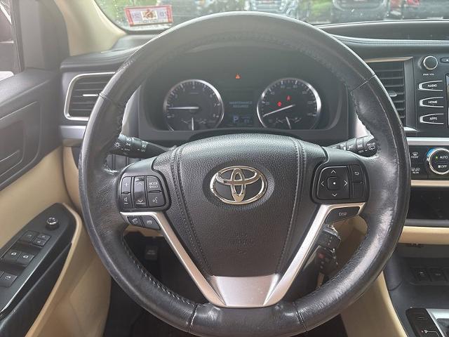 2015 Toyota Highlander Vehicle Photo in HARRISBURG, PA 17111-1033
