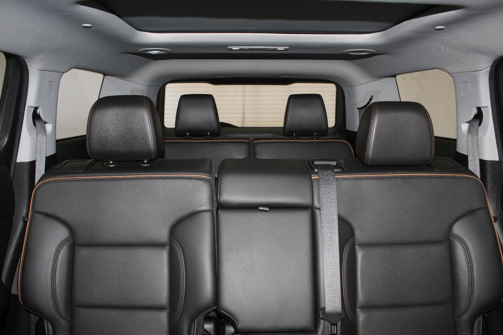 2022 GMC Acadia Vehicle Photo in NORTHAMPTON, MA 01060-1120