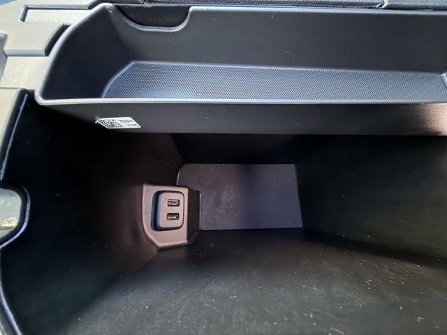 2024 GMC Terrain Vehicle Photo in LEOMINSTER, MA 01453-2952