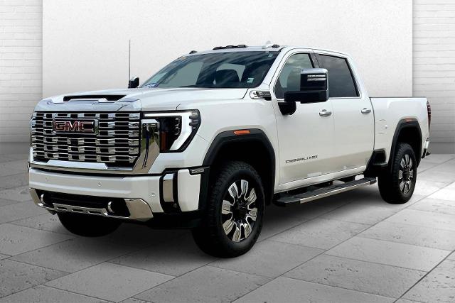 2025 GMC Sierra 2500 HD Vehicle Photo in TOPEKA, KS 66609-0000