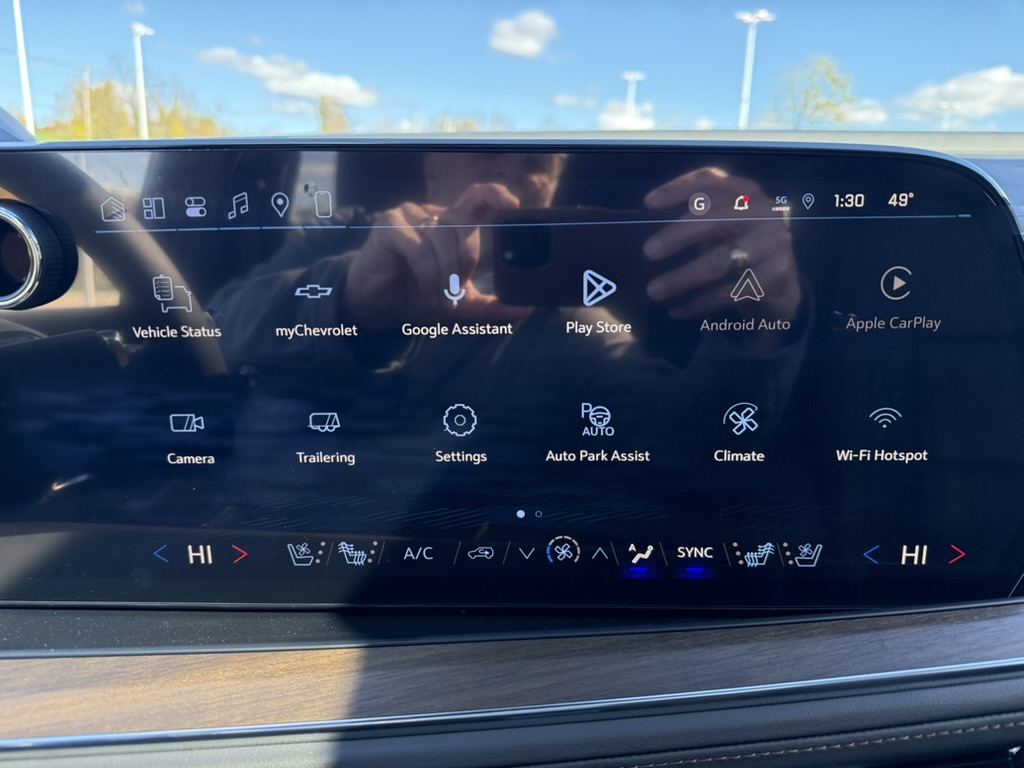 2027 Chevrolet Tahoe photo 21 of 24