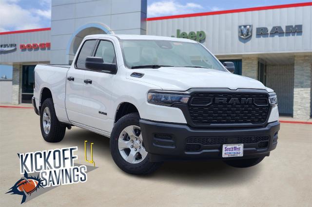 2025 Ram 1500 Vehicle Photo in Ennis, TX 75119-5114