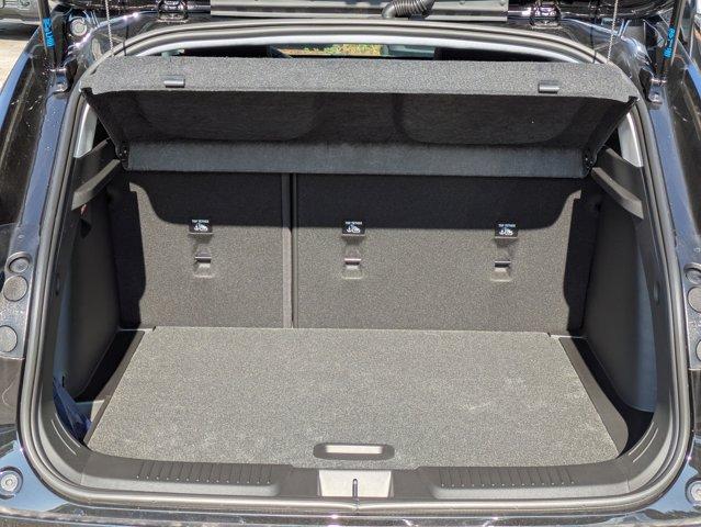 2025 Chevrolet Trax Vehicle Photo in BRUNSWICK, GA 31525-1881