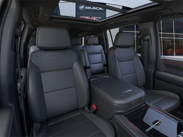 2025 GMC Yukon XL Vehicle Photo in ROCHESTER HILLS, MI 48307-2741