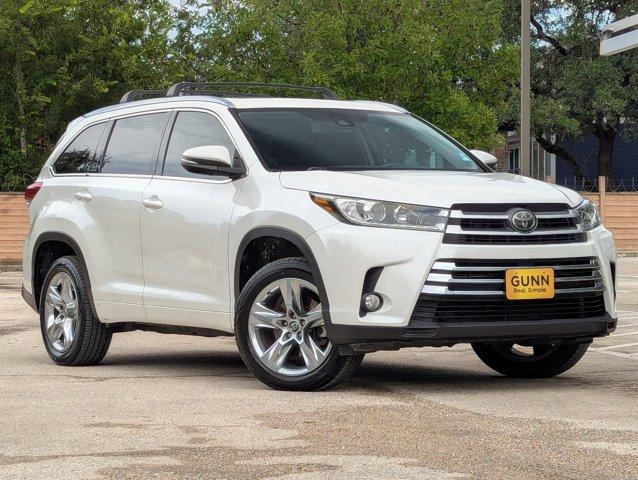 2017 Toyota Highlander Vehicle Photo in San Antonio, TX 78230