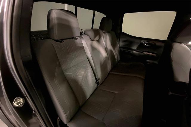 2018 Toyota Tacoma Vehicle Photo in Lees Summit, MO 64086
