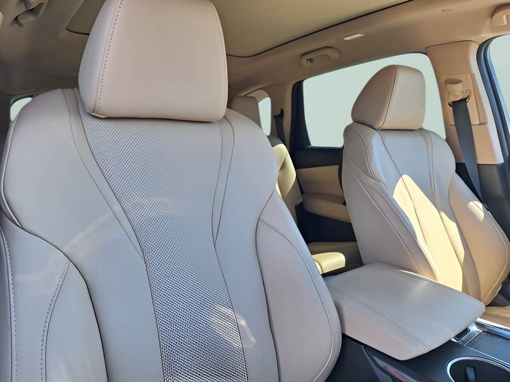 2022 Acura MDX photo 31 of 37