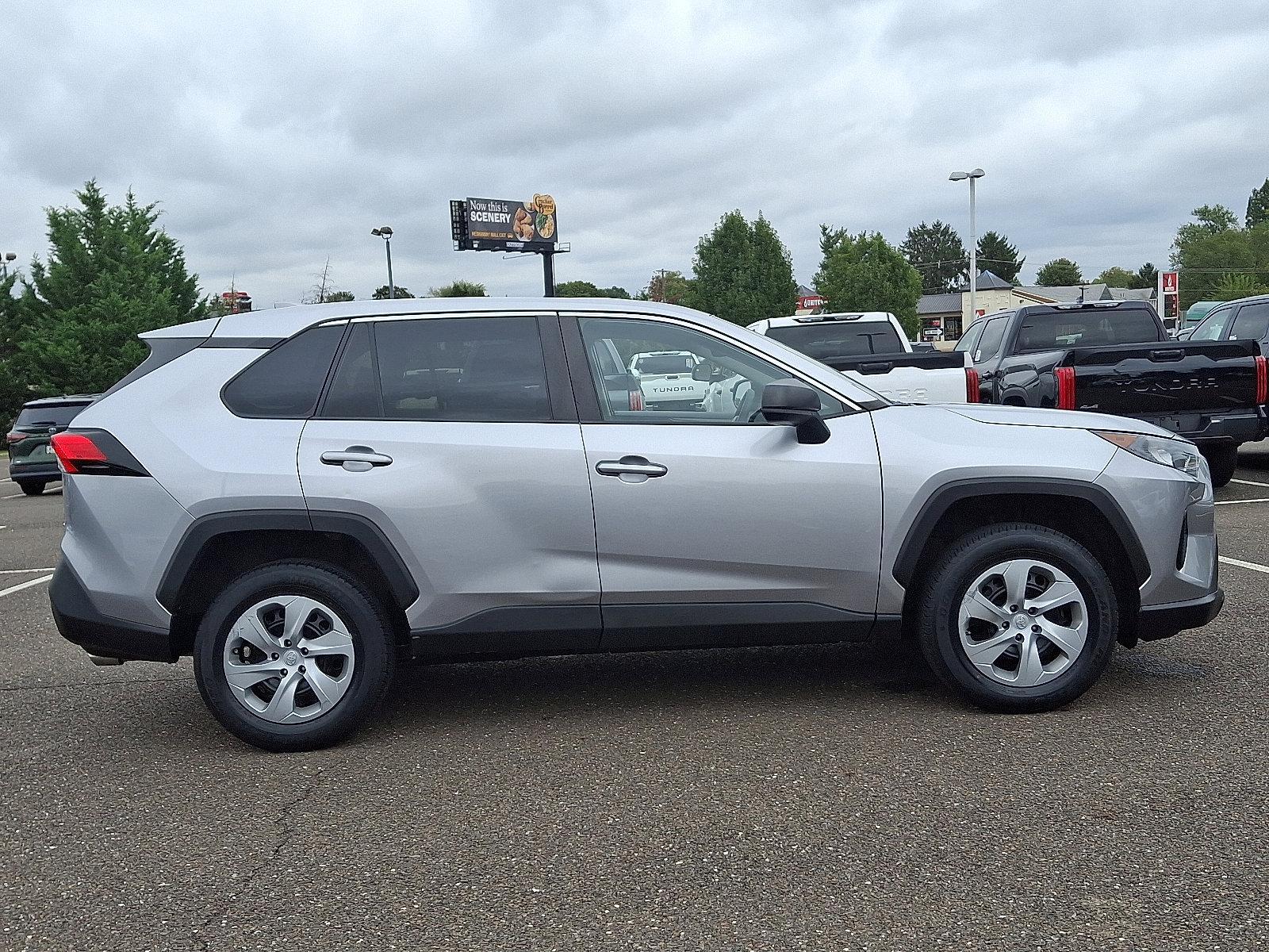 2022 Toyota RAV4 Vehicle Photo in Trevose, PA 19053