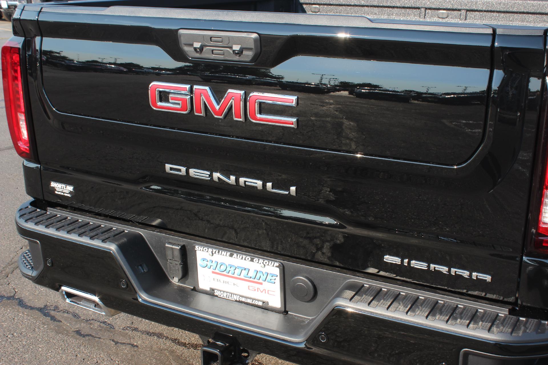 2025 GMC Sierra 1500 Vehicle Photo in AURORA, CO 80012-4011