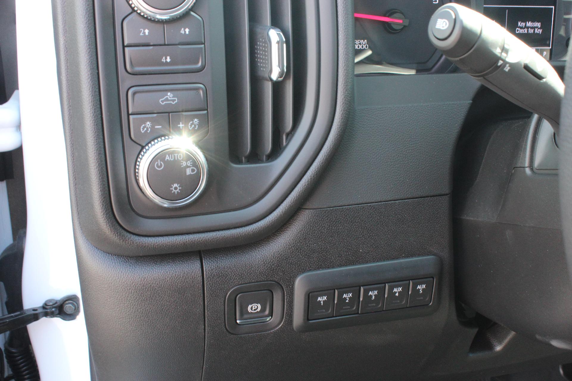 2025 GMC Sierra 2500 HD Vehicle Photo in AURORA, CO 80012-4011