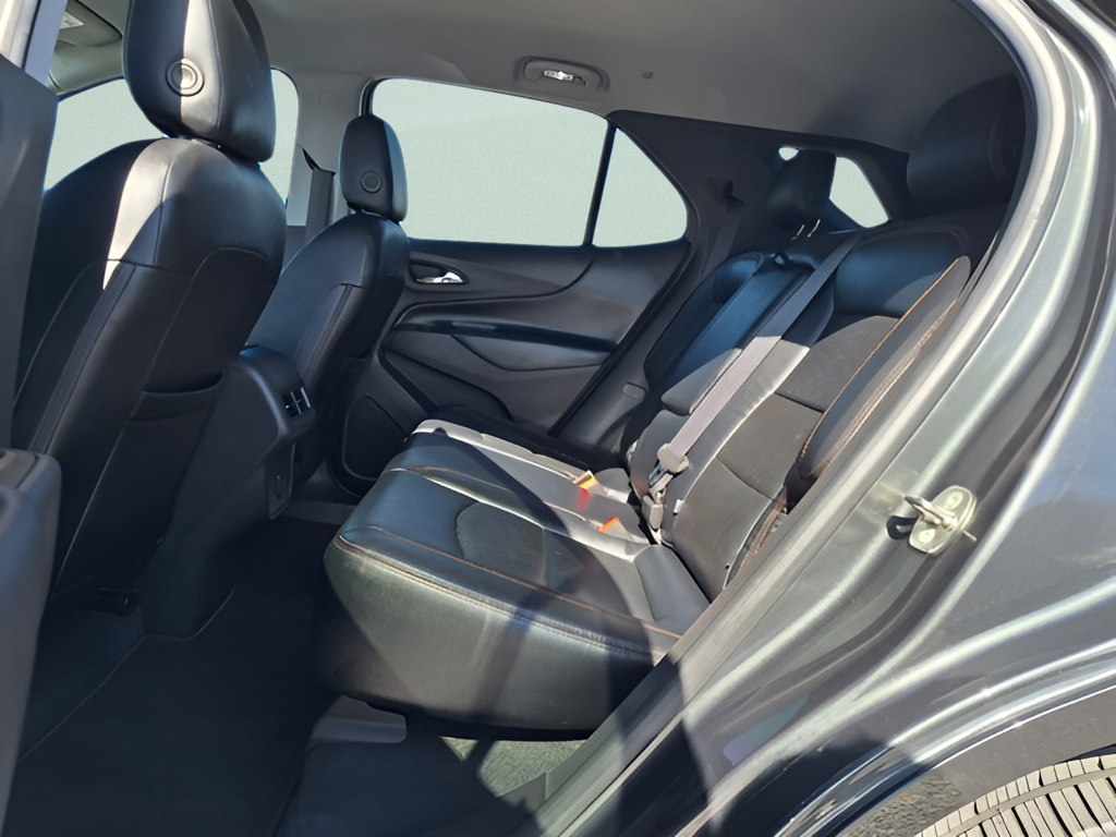 2019 Chevrolet Equinox photo 10 of 30