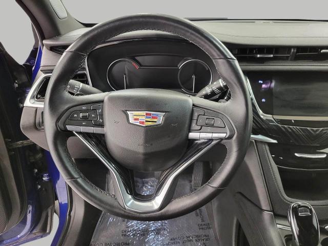 2025 Cadillac XT6 Vehicle Photo in NEENAH, WI 54956-2243