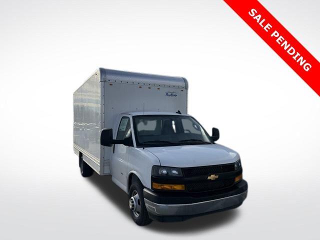 2025 Chevrolet Express Cutaway 3500 Vehicle Photo in MECHANICSBURG, PA 17050-5233