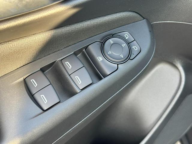 2025 Buick Envista Vehicle Photo in COLUMBIA, MO 65203-3903