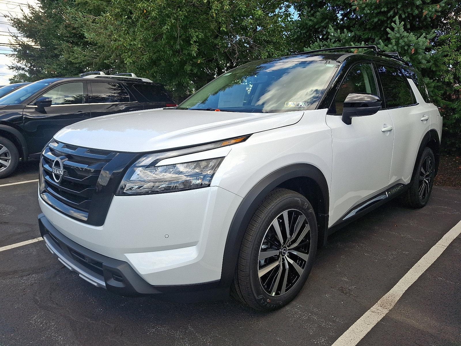 2025 Nissan Pathfinder Vehicle Photo in Harrisburg, PA 17111-1033