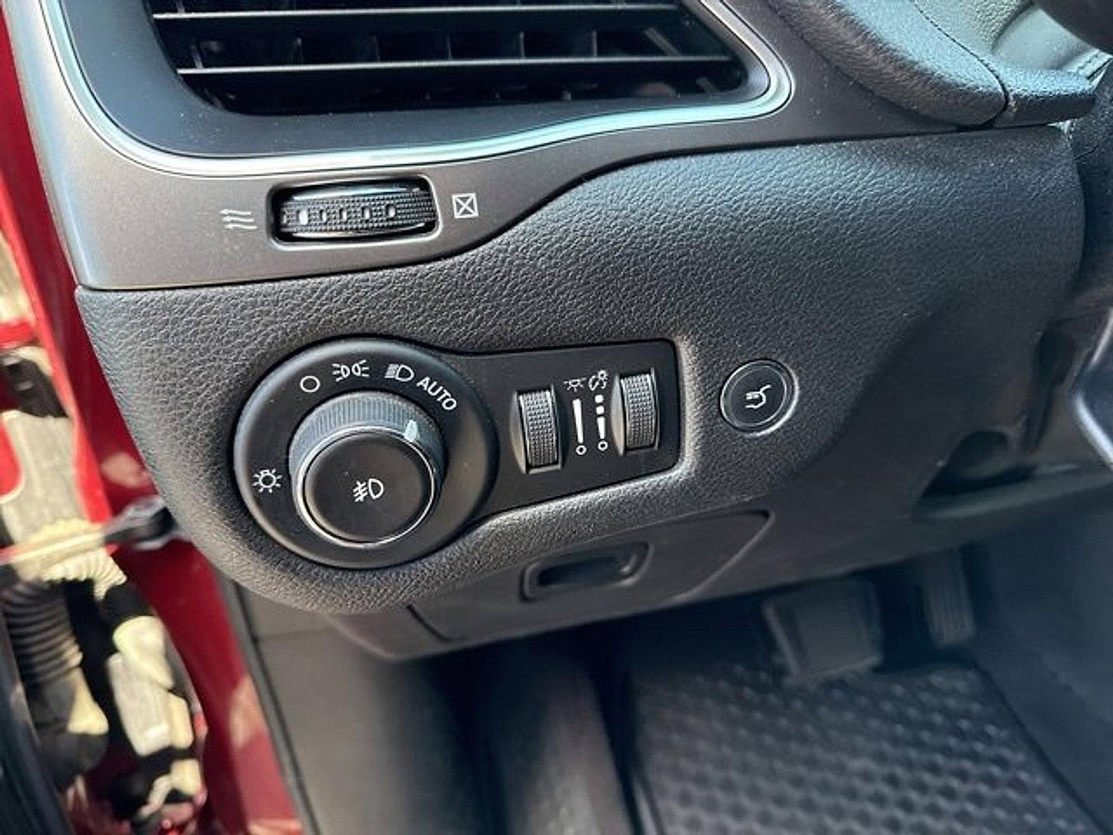 2019 Jeep Cherokee Vehicle Photo in Harrisburg, PA 17111