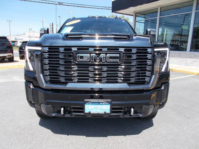 2024 GMC Sierra 3500 HD Vehicle Photo in LOWELL, MA 01852-4336