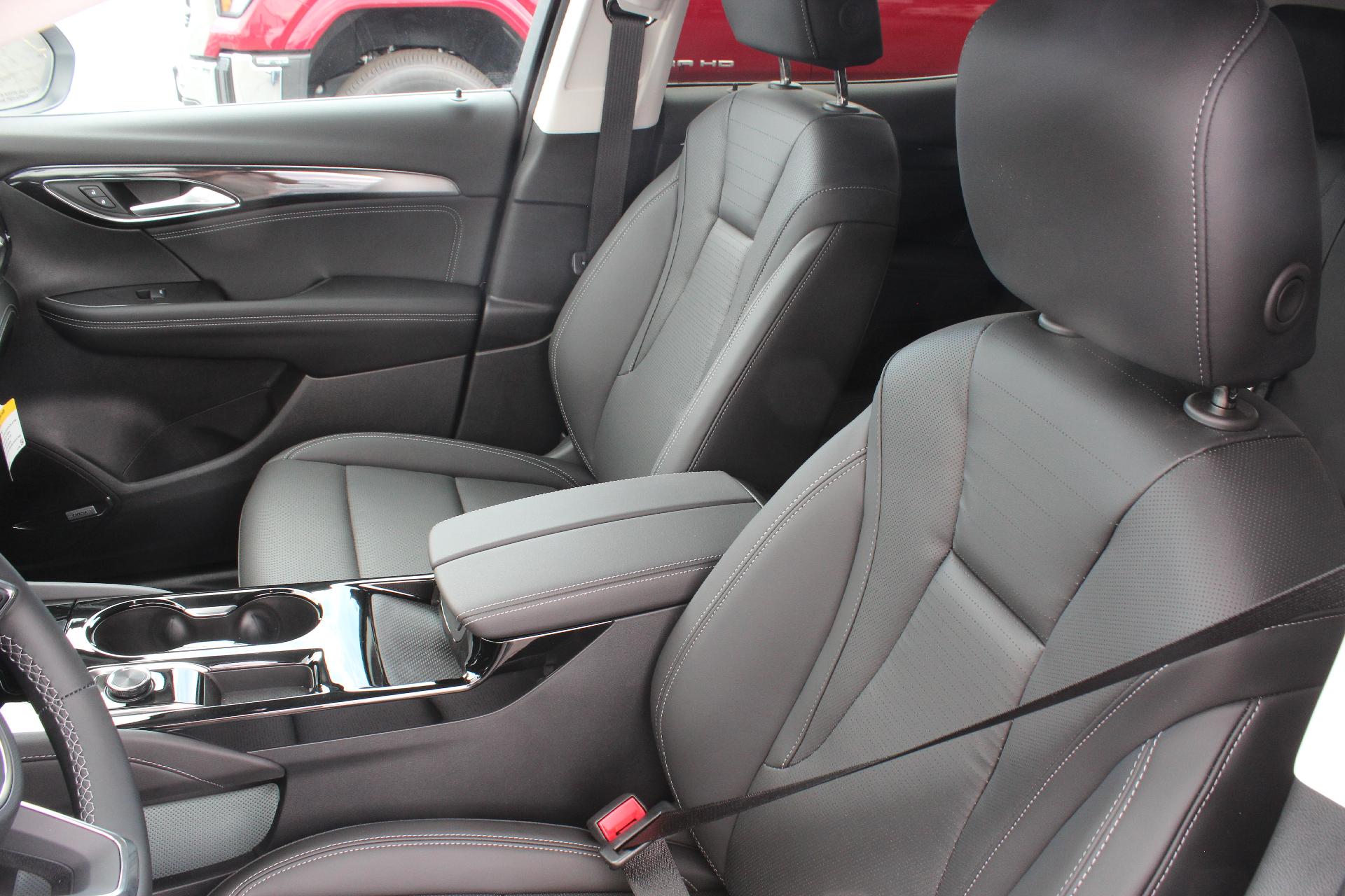 2025 Buick Envision Vehicle Photo in AURORA, CO 80012-4011