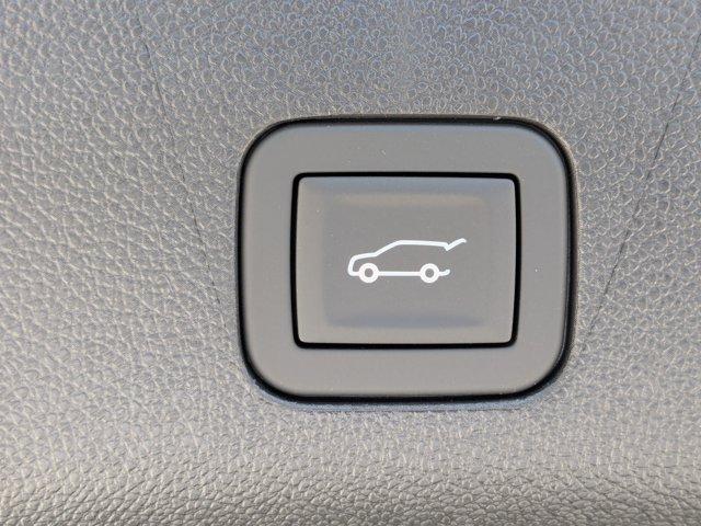 2025 Chevrolet Suburban Vehicle Photo in BRUNSWICK, GA 31525-1881