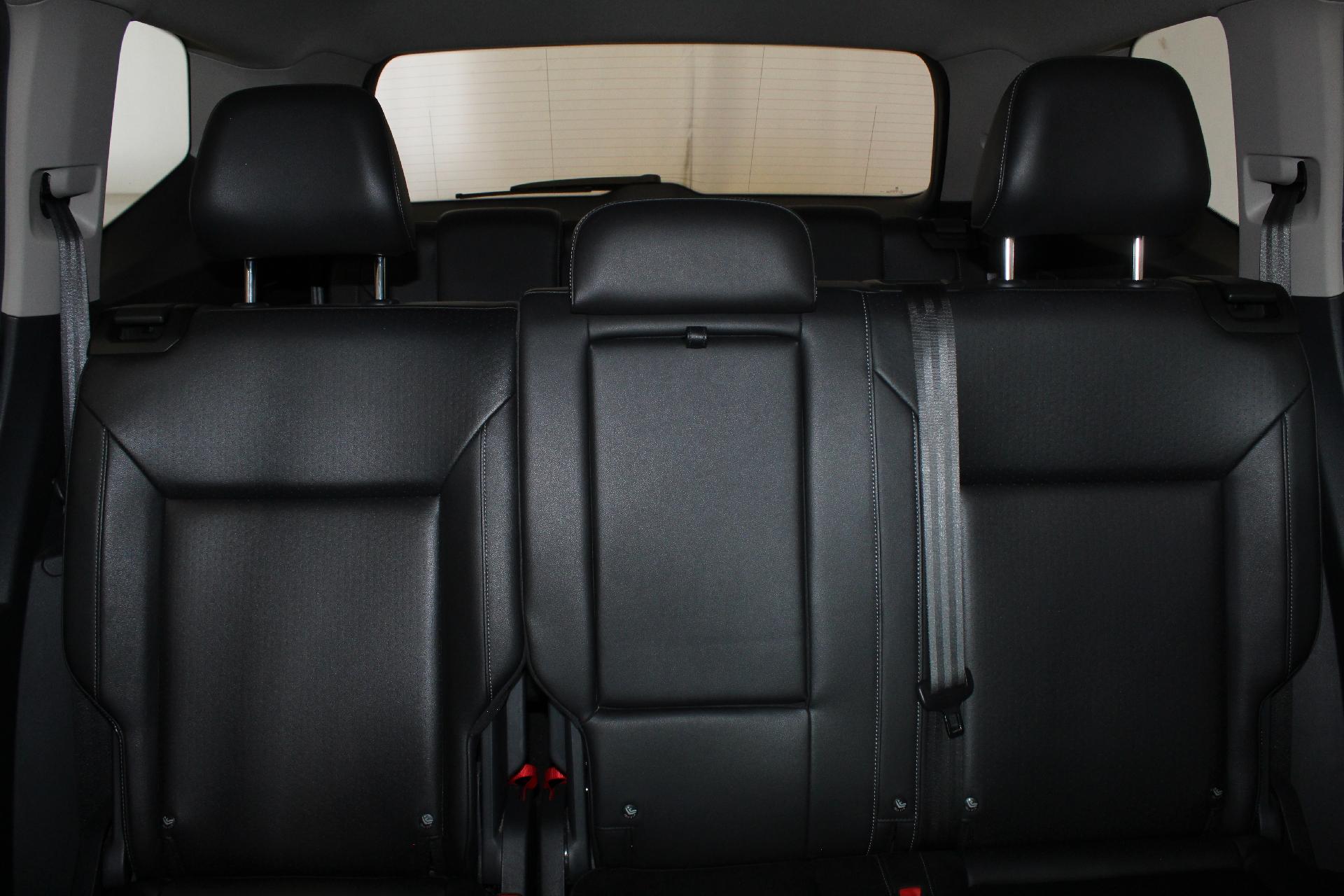 2018 Volkswagen Atlas Vehicle Photo in NORTHAMPTON, MA 01060-1120