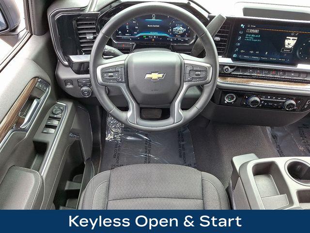 2023 Chevrolet Silverado 1500 Vehicle Photo in DANBURY, CT 06810-5034