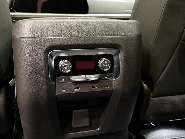 2026 Chevrolet Suburban Vehicle Photo in EVERETT, WA 98203-5662