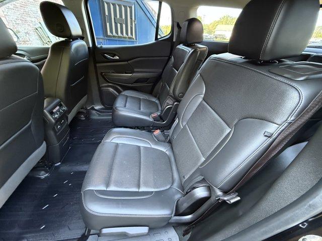 2023 GMC Acadia Vehicle Photo in LEOMINSTER, MA 01453-2952