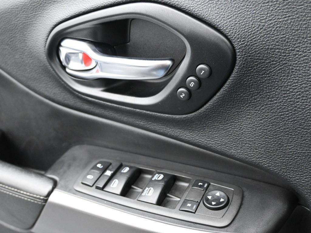 2021 Jeep Cherokee Vehicle Photo in Cedar Rapids, IA 52402